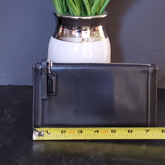 Coach zipper pouch - Picture 4 of 9